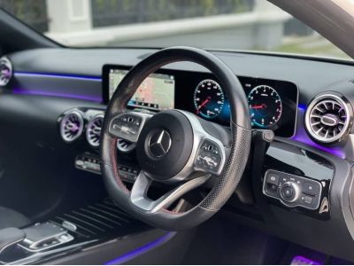 2020 Mercedes-Benz A200 1.3 AMG Dynamic รถเก๋ง 4 ประตู ใช้น้อย 3 หมื่นโล วารันตีศูนย์เหลือ มือเดียว รูปที่ 4